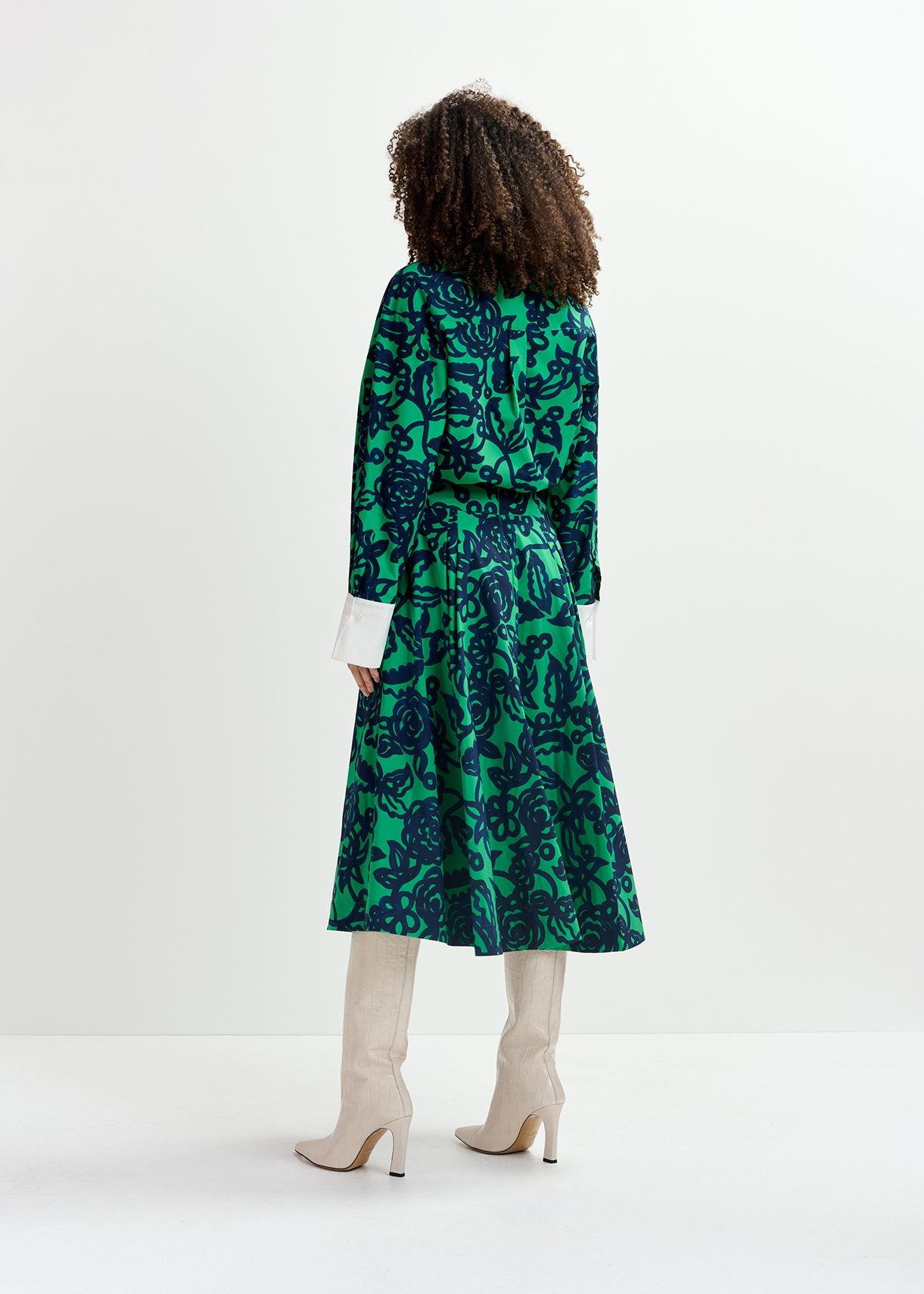 Groene en donkerblauwe midi-plissérok met bloemprint RE—SSENTIEL | Essentiel second hand
