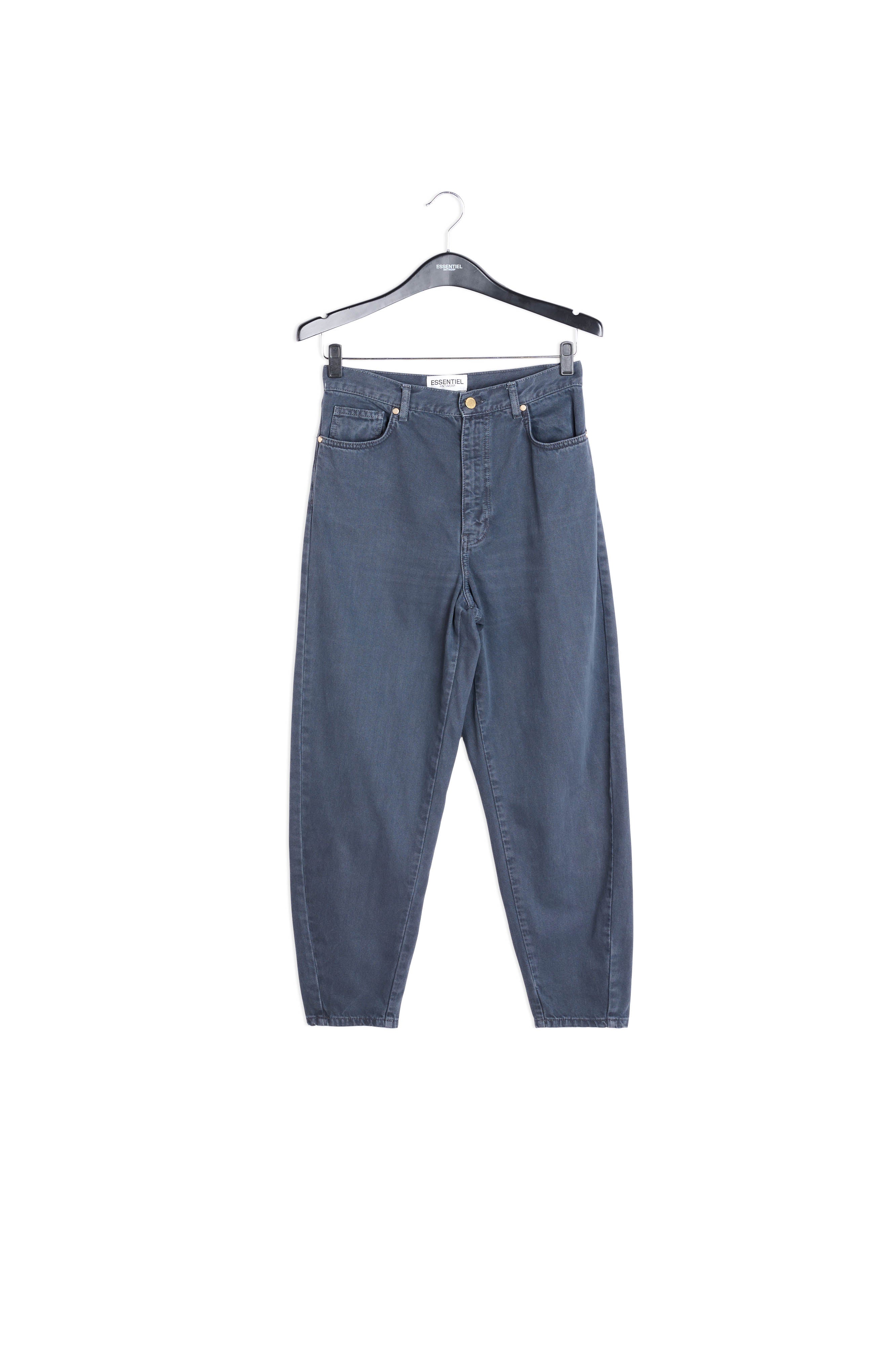 Jean noir à coupe ample et taille haute RE—SSENTIEL | Essentiel second hand