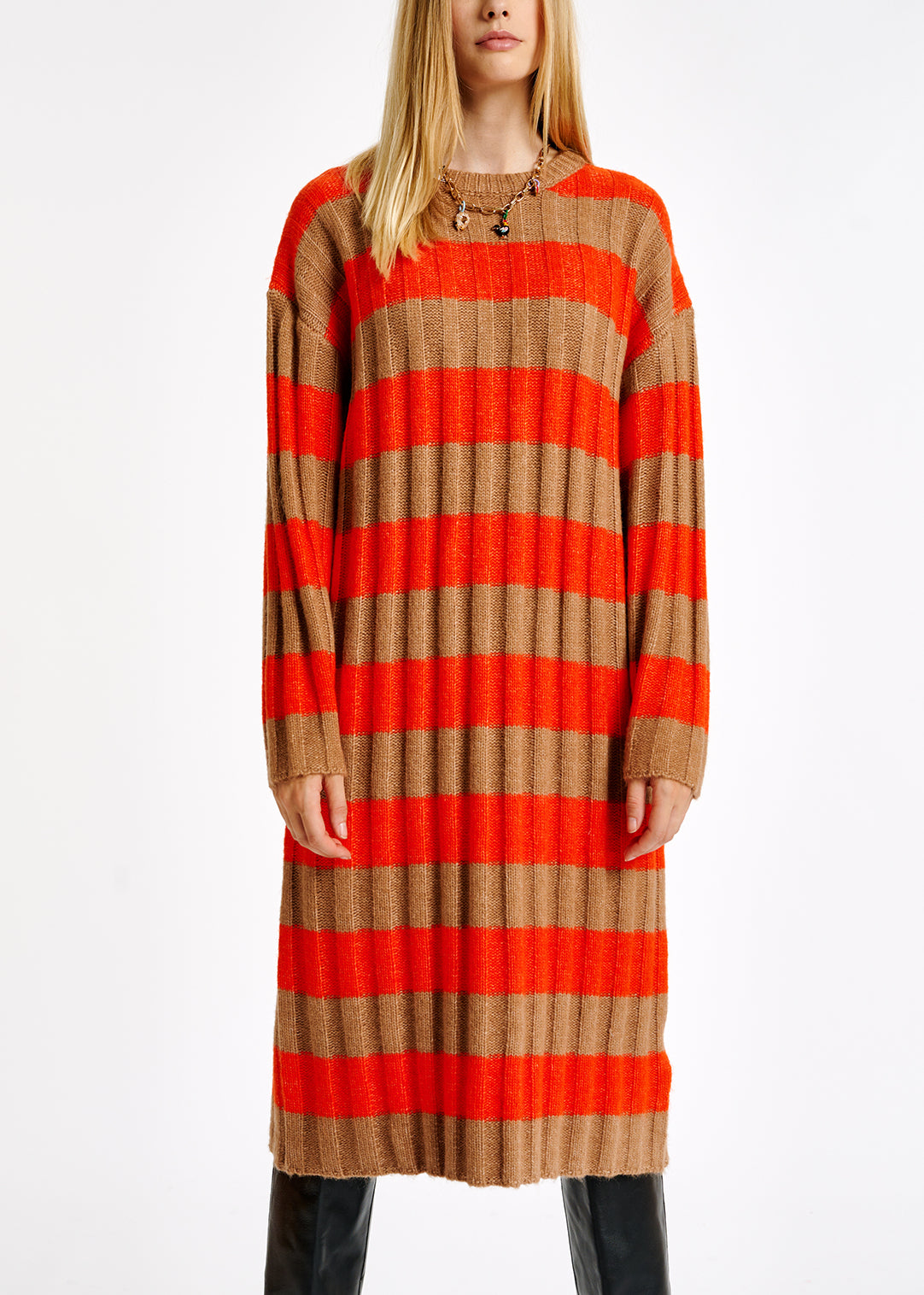 Astripes robe RE—SSENTIEL | Essentiel second hand