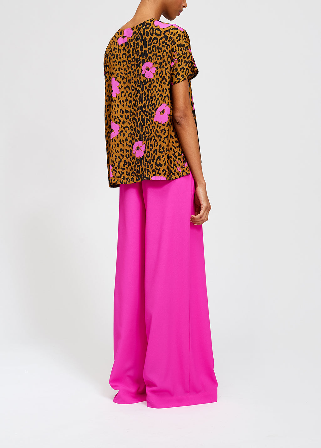 Leopard printed t-shirt with pink statement detail RE—SSENTIEL | Essentiel second hand