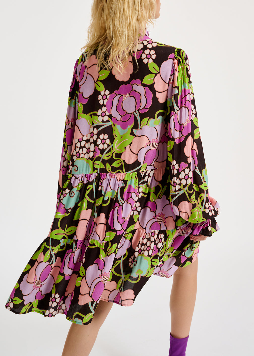 Mini robe noire à imprimé floral RE—SSENTIEL | Essentiel second hand