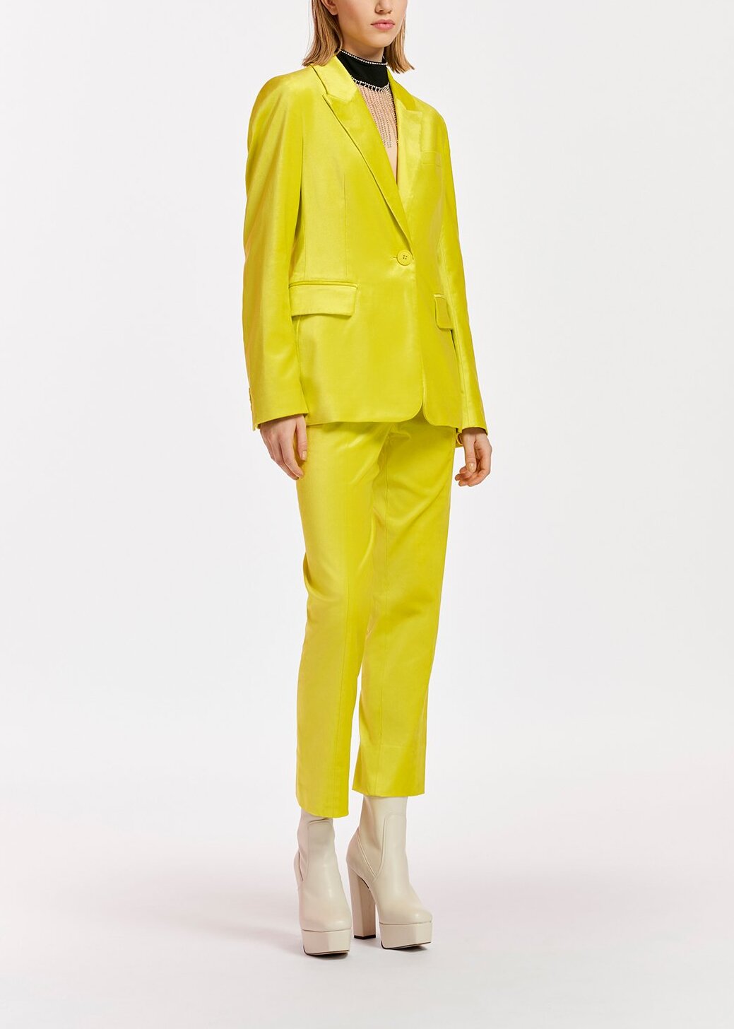 Yellow tapered-leg velvet pants RE—SSENTIEL | Essentiel second hand