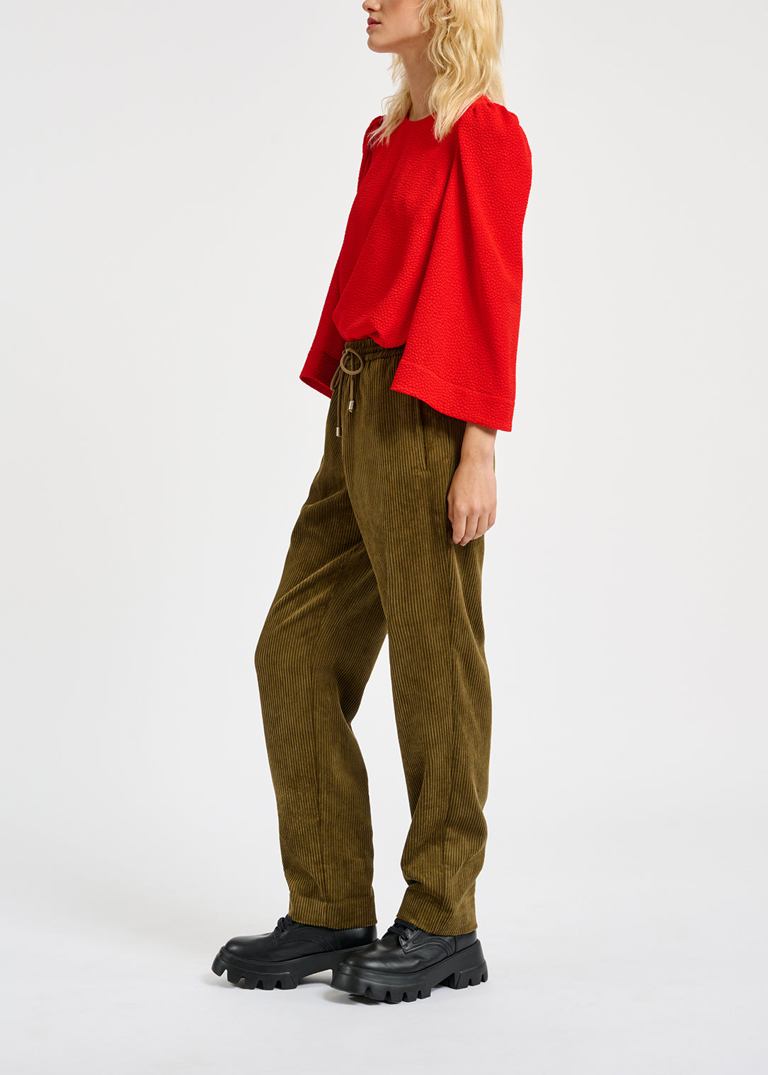 Khaki tapered corduroy pants RE—SSENTIEL | Essentiel second hand