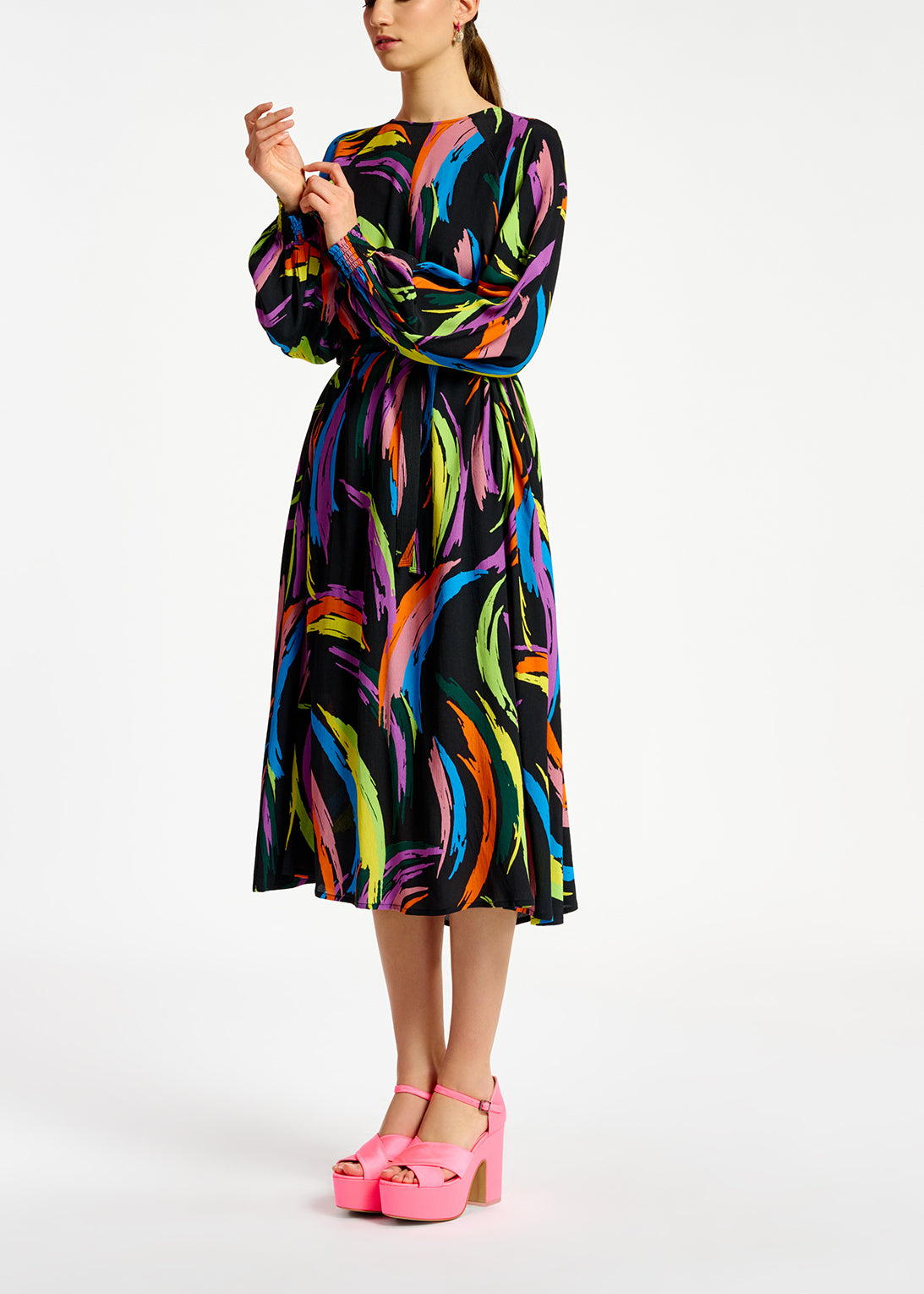 Midi-jurk met veelkleurige abstracte print RE—SSENTIEL | Essentiel second hand
