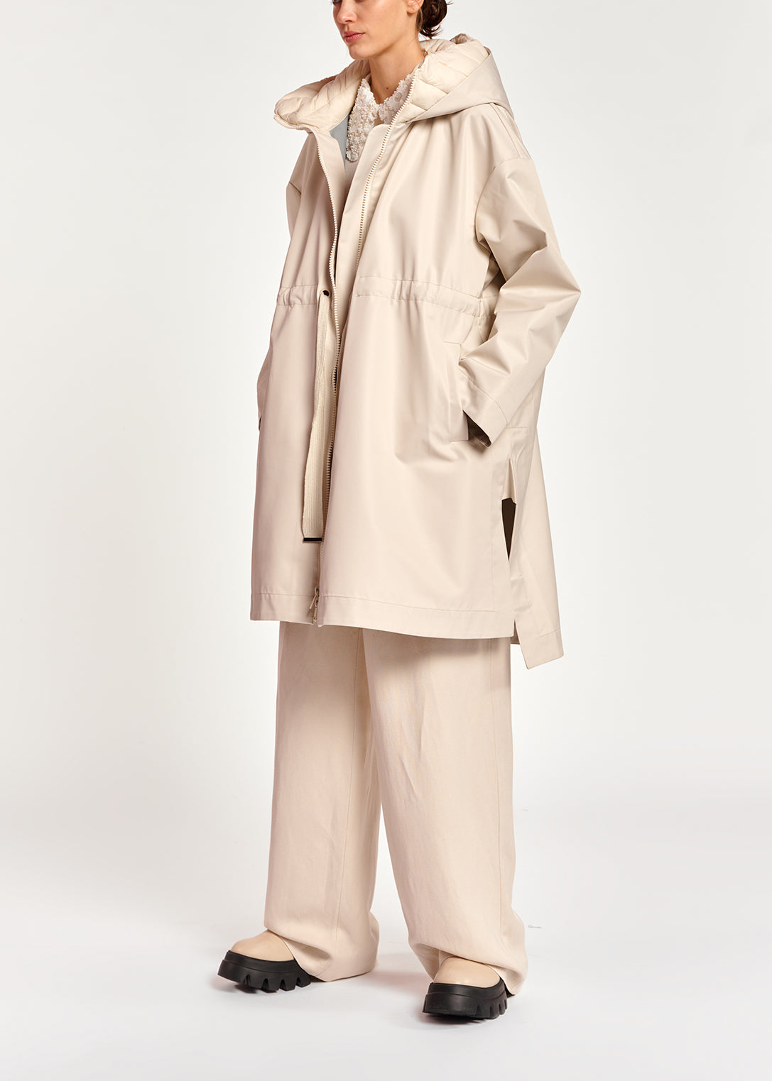 Cream oversized hooded raincoat RE—SSENTIEL | Essentiel second hand