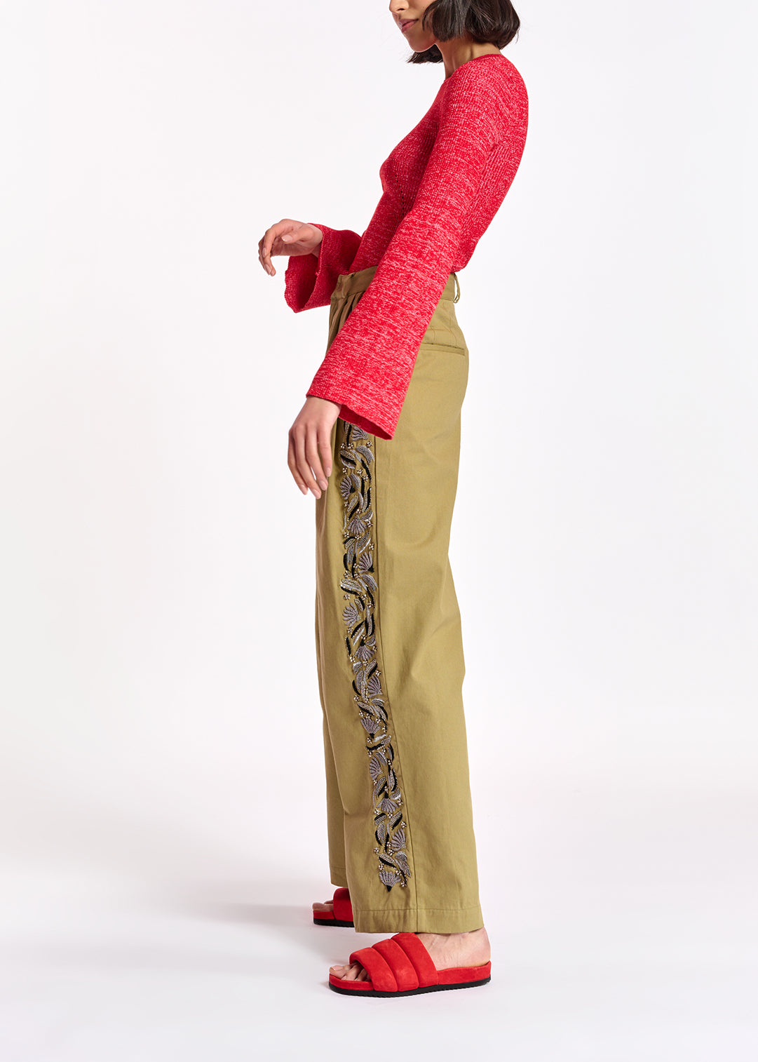 Pantalon large en coton kaki avec perles RE—SSENTIEL | Essentiel second hand