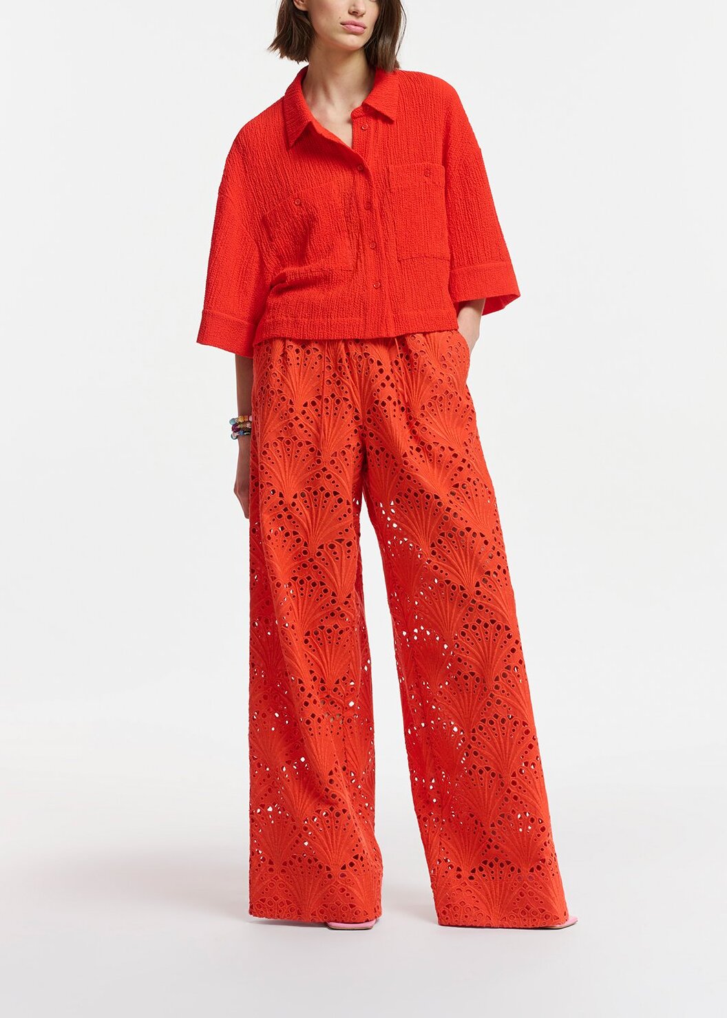 Rood kort overhemd in cloqué RE—SSENTIEL | Essentiel second hand