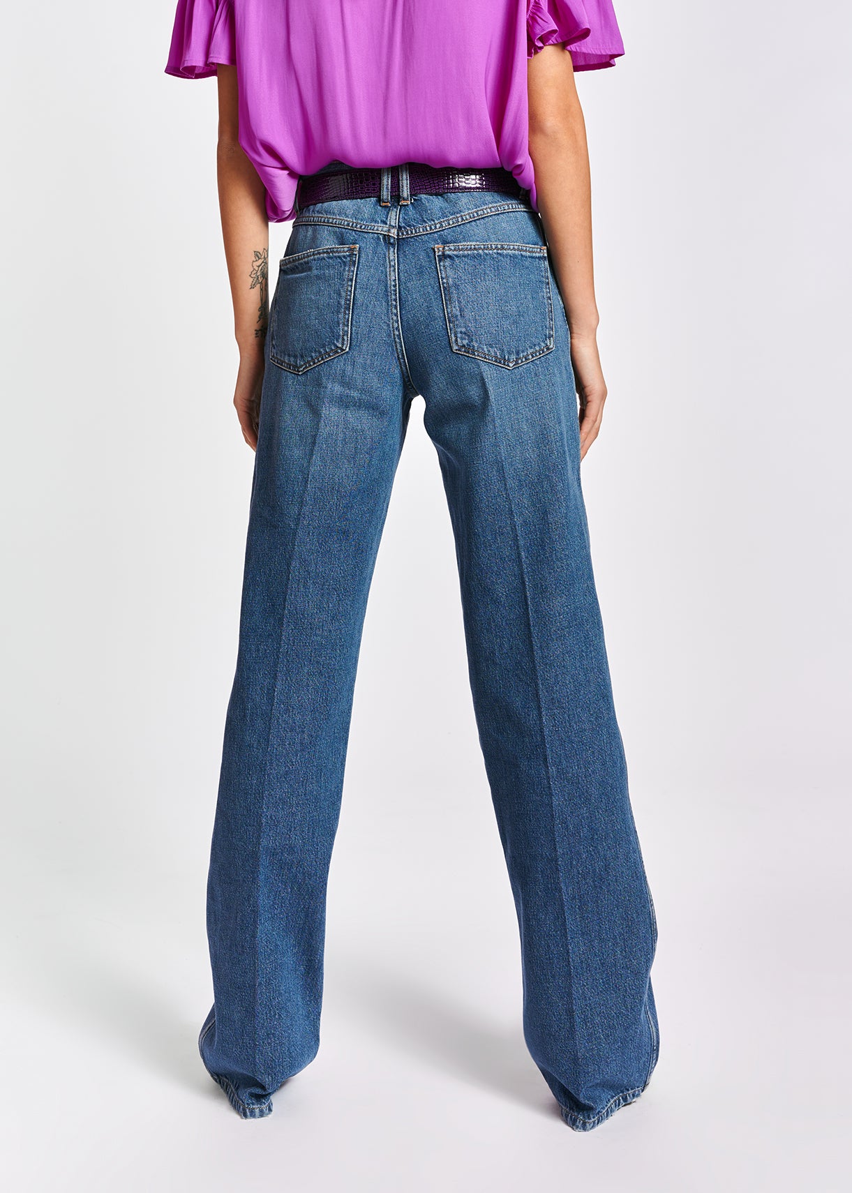 Blue Loose-fit denim jeans RE—SSENTIEL | Essentiel second hand