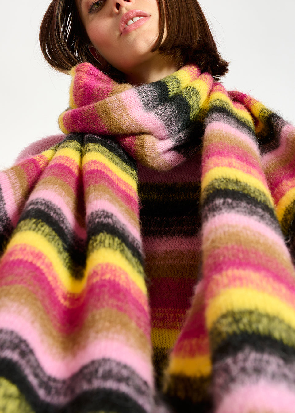 Yellow, pink and black striped scarf RE—SSENTIEL | Essentiel second hand