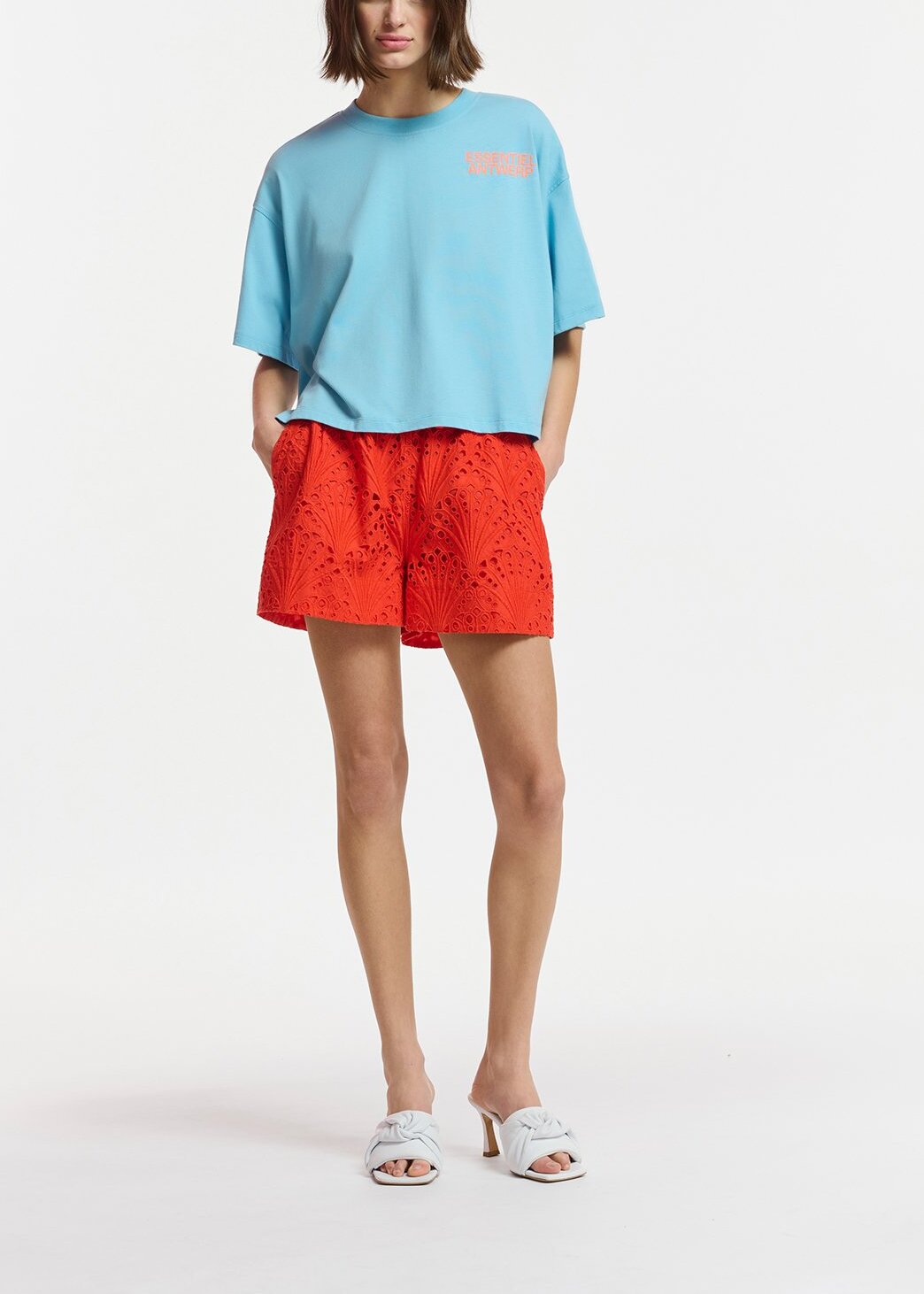 Red broderie anglaise cotton shorts RE—SSENTIEL | Essentiel second hand