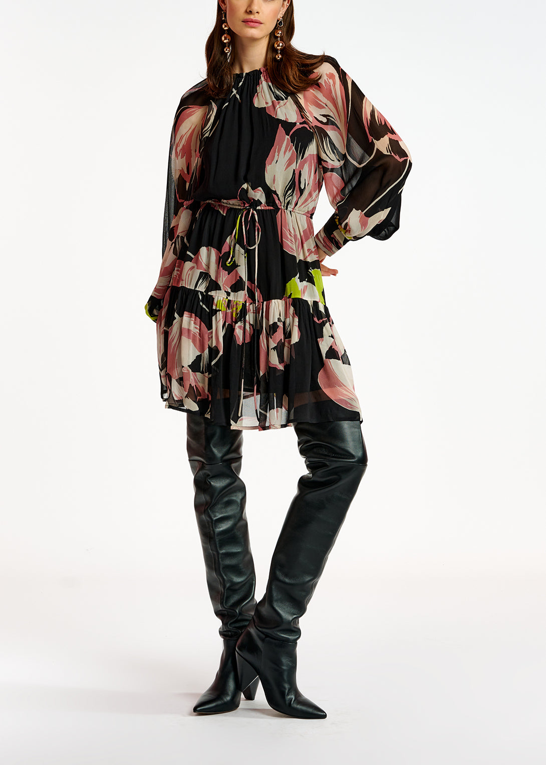 Zwarte mini-jurk met bloemenprint RE—SSENTIEL | Essentiel second hand