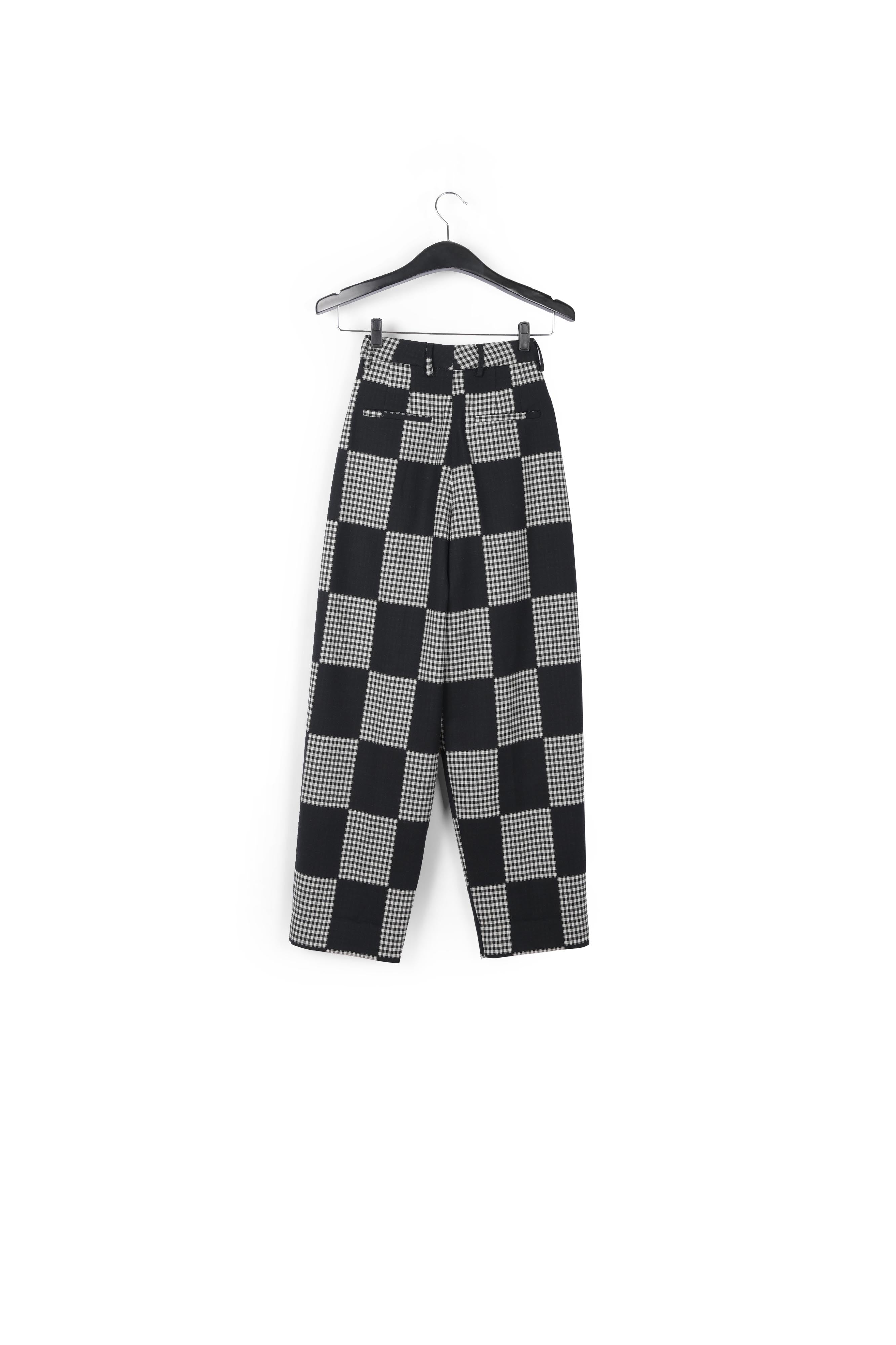 Black and off-white check pants RE—SSENTIEL | Essentiel second hand