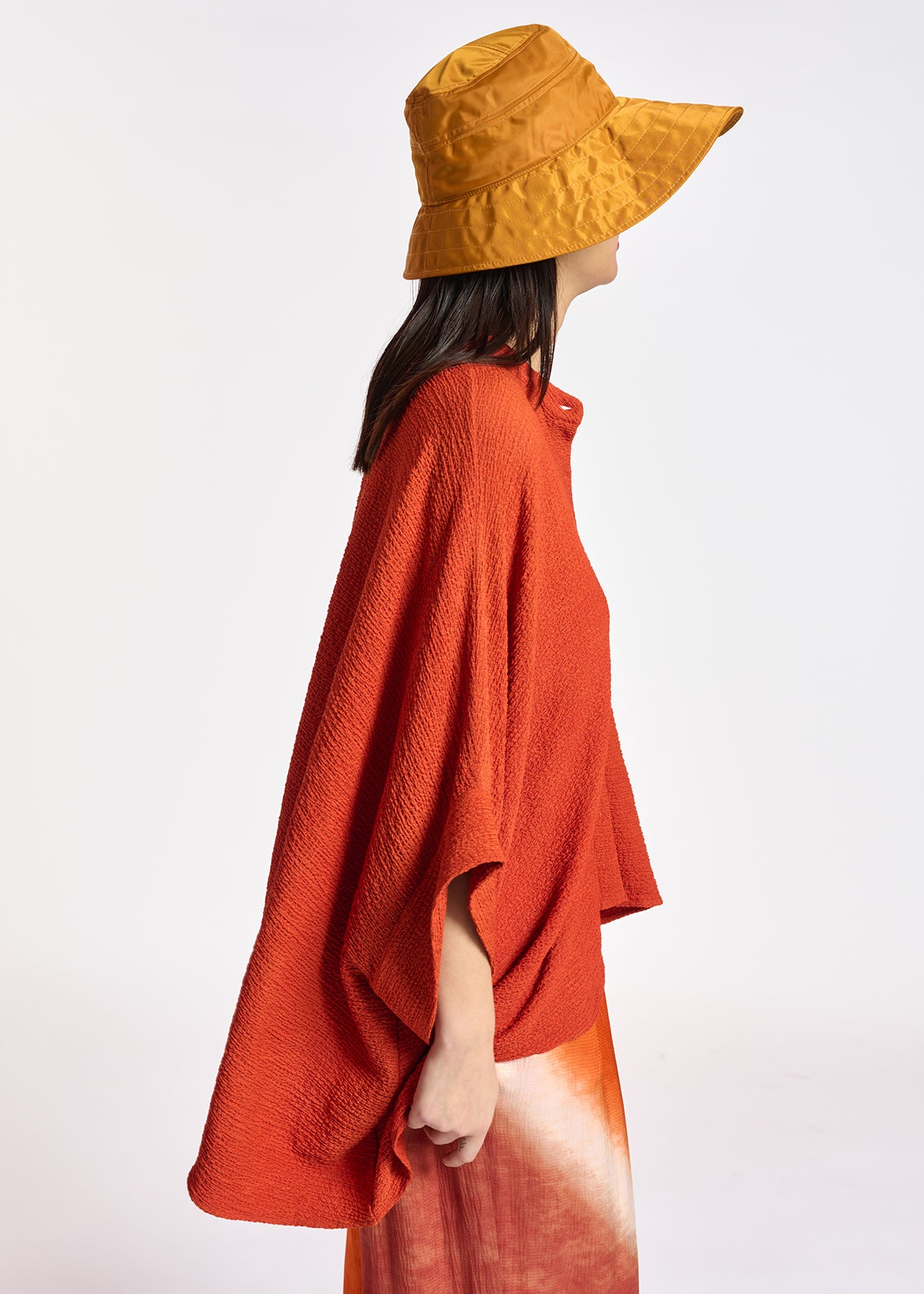 Chemise carrée en cloqué orange RE—SSENTIEL | Essentiel second hand