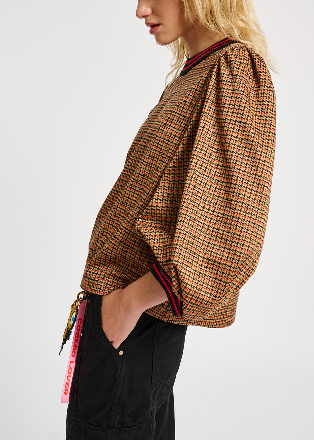 Top met pofmouwen in gebroken wit en oranje pied-de-poule RE—SSENTIEL | Essentiel second hand