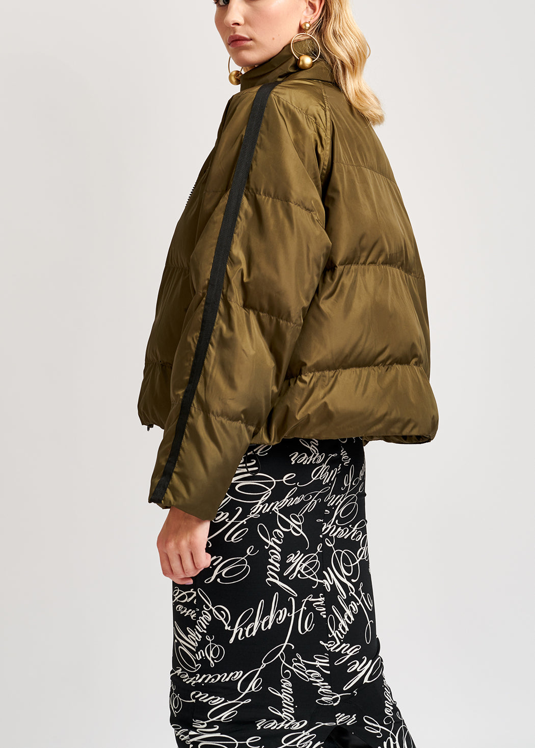 Army green quilted down jacket RE—SSENTIEL | Essentiel second hand