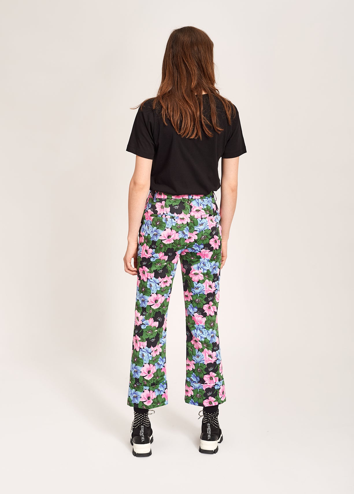 Short flared pants RE—SSENTIEL | Essentiel second hand