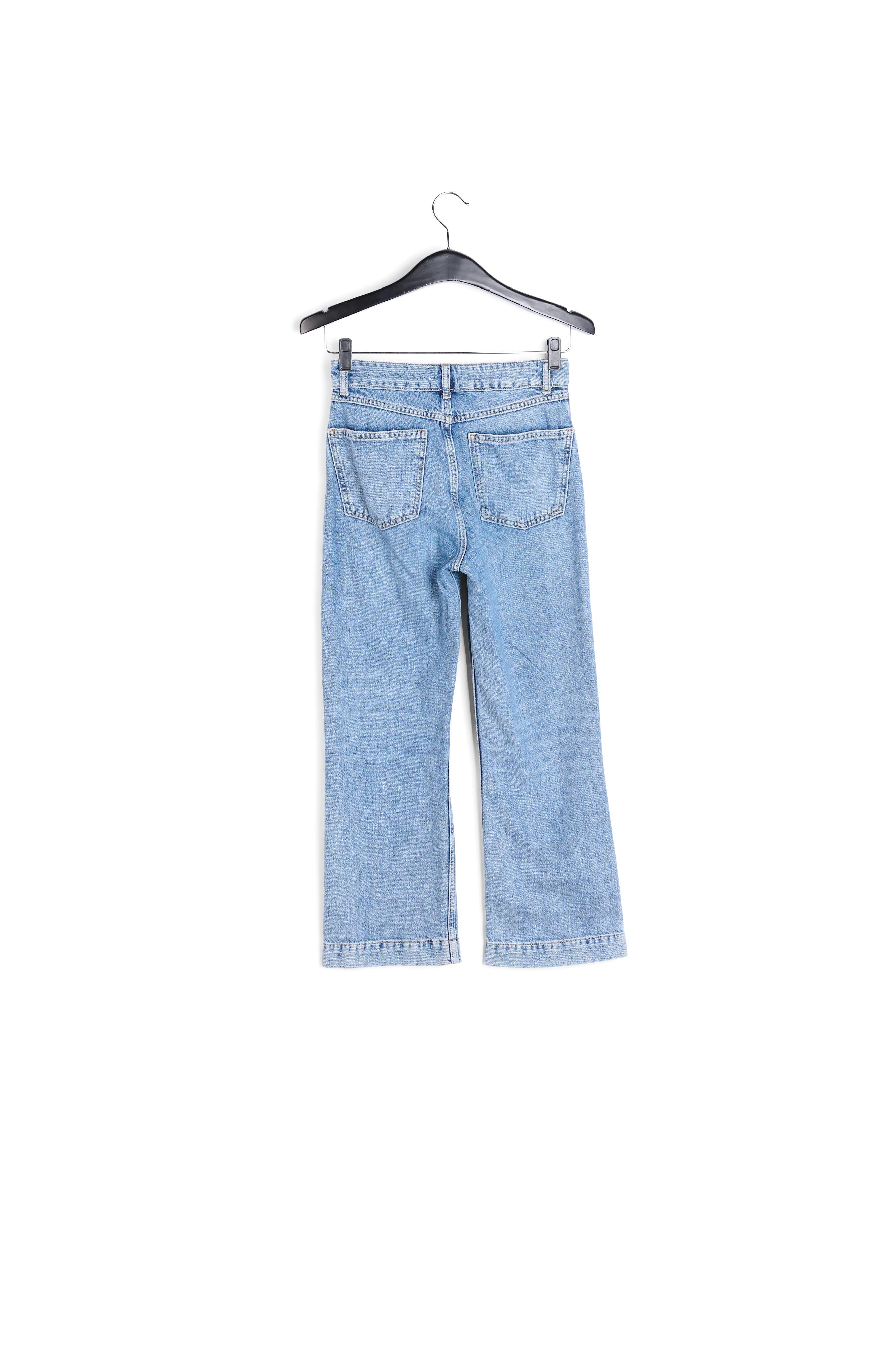 Jean bleu à taille haute et jambes évasées RE—SSENTIEL | Essentiel second hand