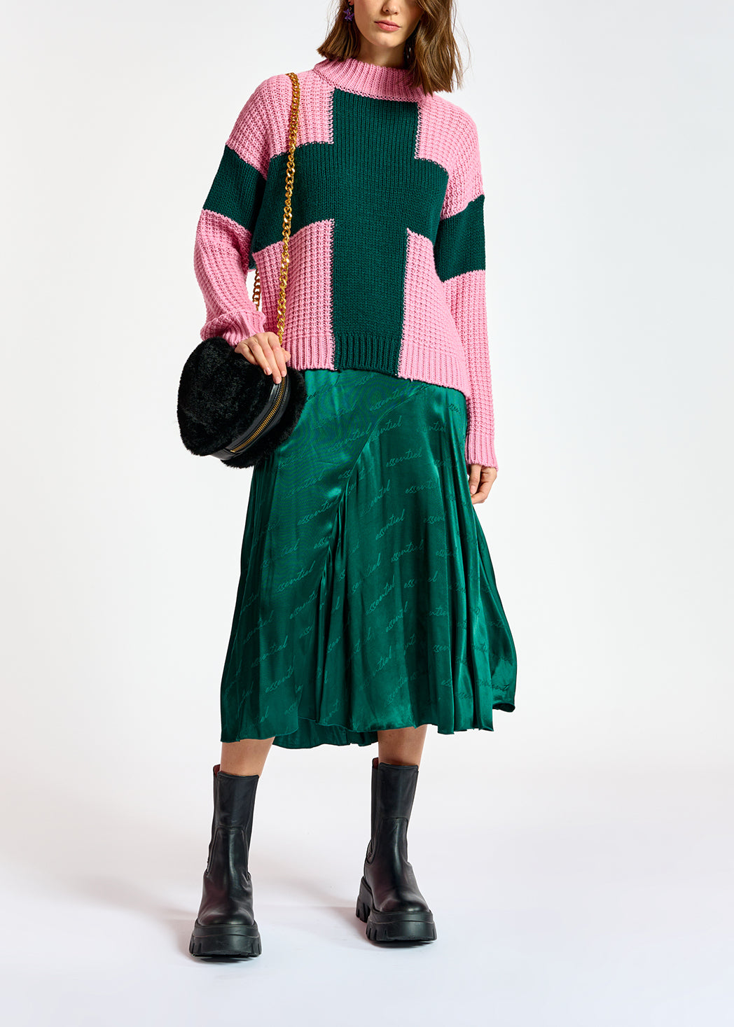 Ambosello pull avec croix RE—SSENTIEL | Essentiel second hand