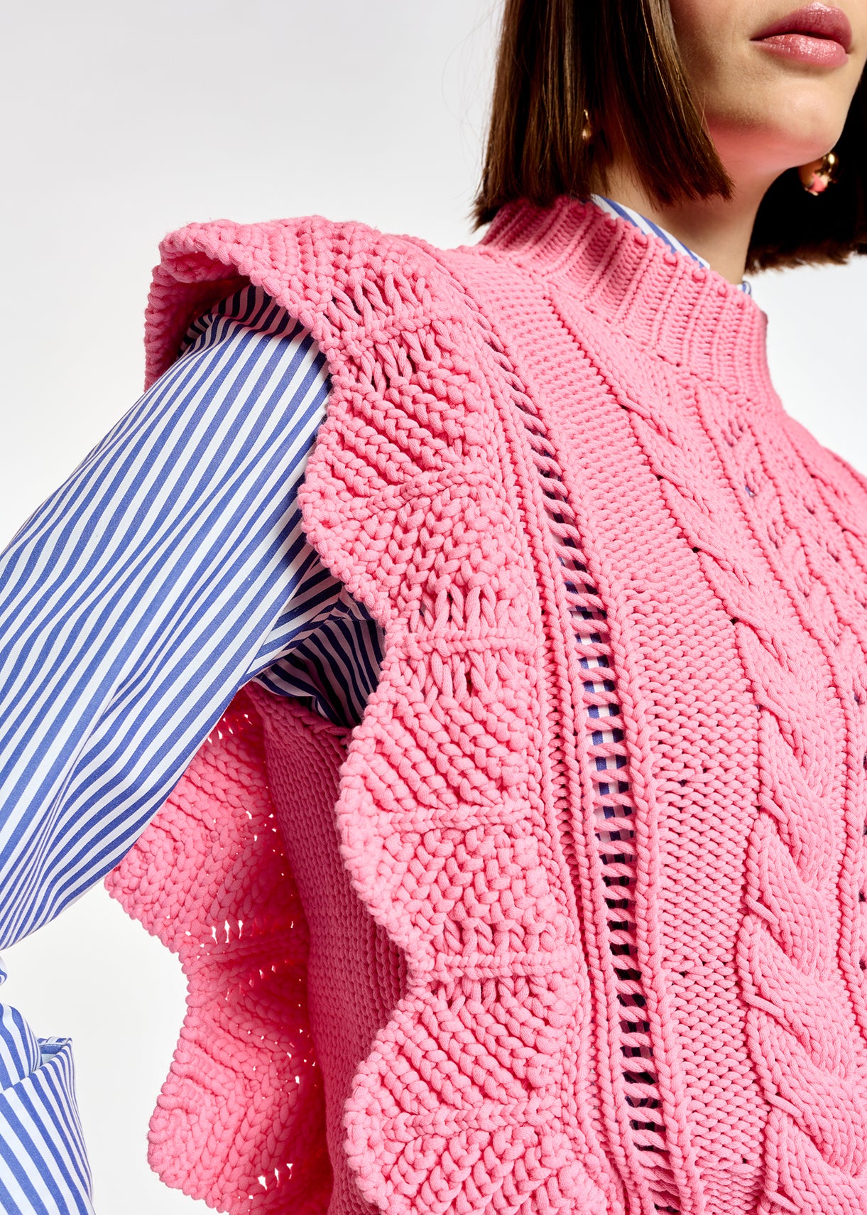 Pull sans manches rose clair à  volants RE—SSENTIEL | Essentiel second hand