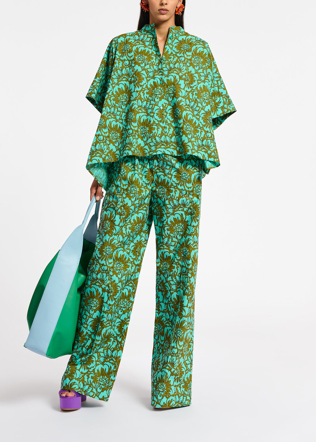 Khaki and turquoise oversized cotton-poplin shirt with floral print RE—SSENTIEL | Essentiel second hand