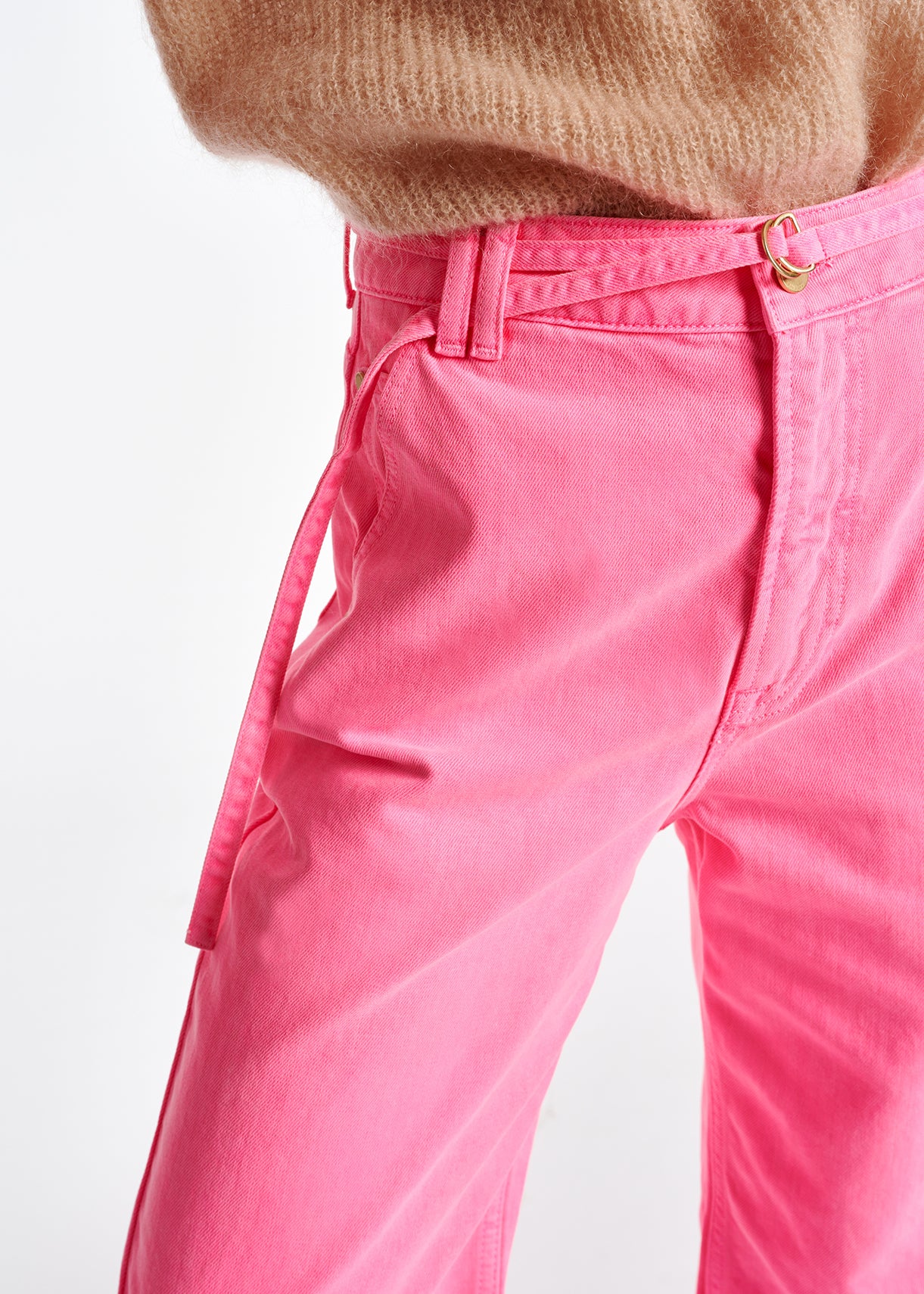 Jean rose fluo aux jambes larges RE—SSENTIEL | Essentiel second hand