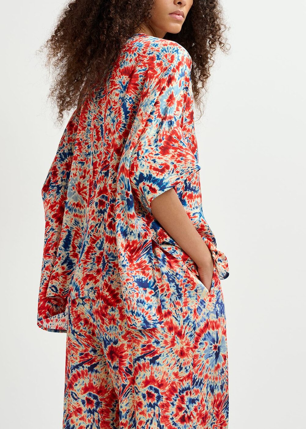 Red and blue tie-dye printed oversized top RE—SSENTIEL | Essentiel second hand