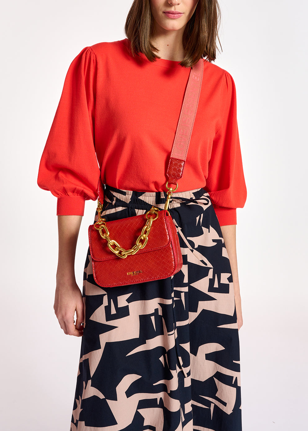 Red knit sweater with puffed shoulders RE—SSENTIEL | Essentiel second hand