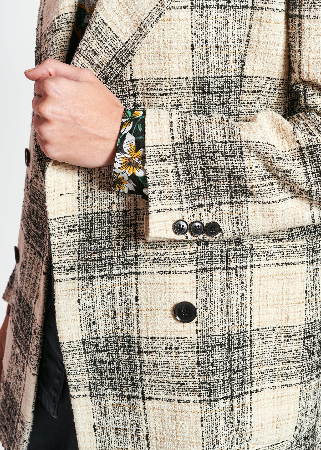 Veste en tweed oversize à carreaux blanc cassé RE—SSENTIEL | Essentiel second hand