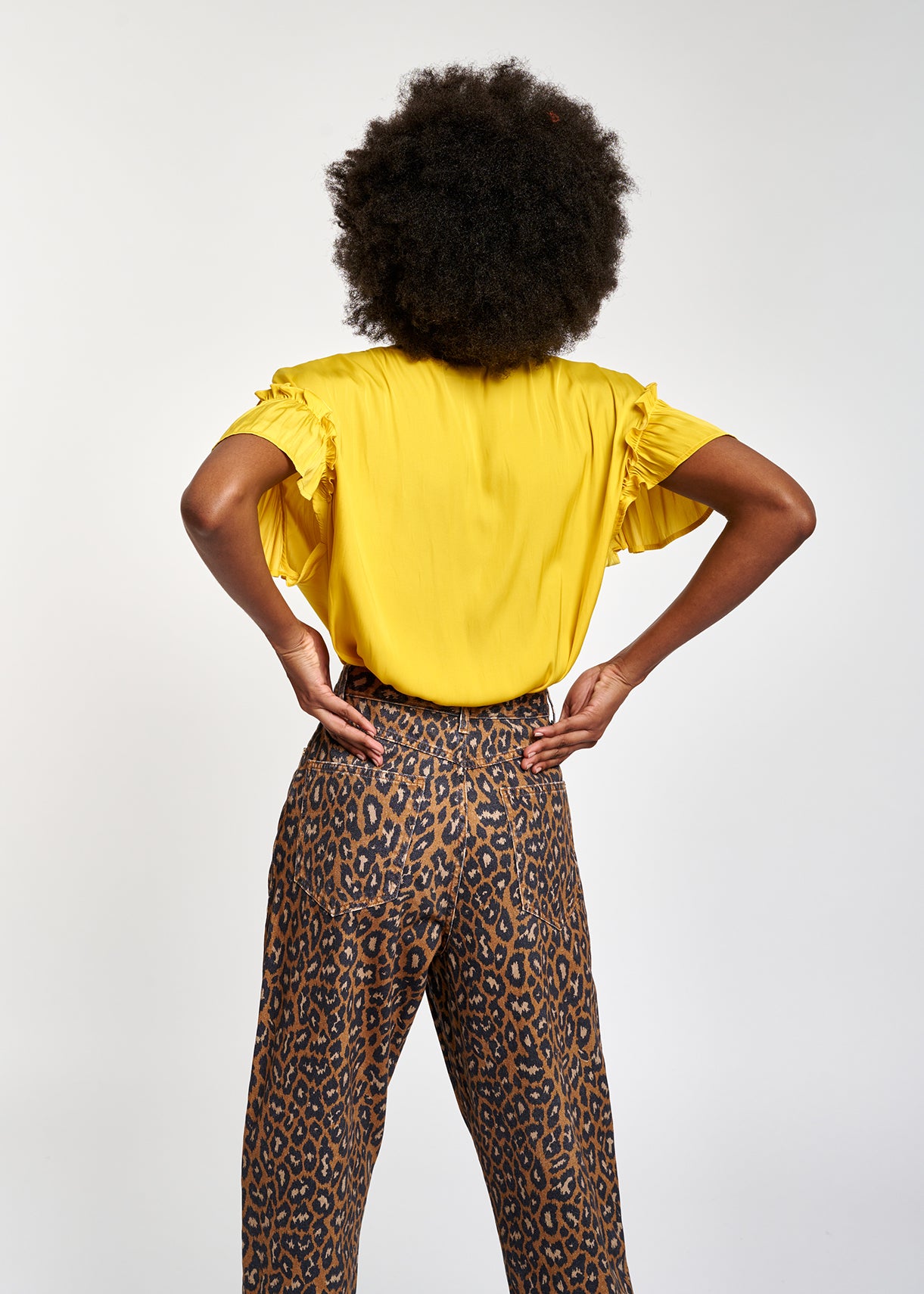 Top jaune à manches courtes avec ruches RE—SSENTIEL | Essentiel second hand