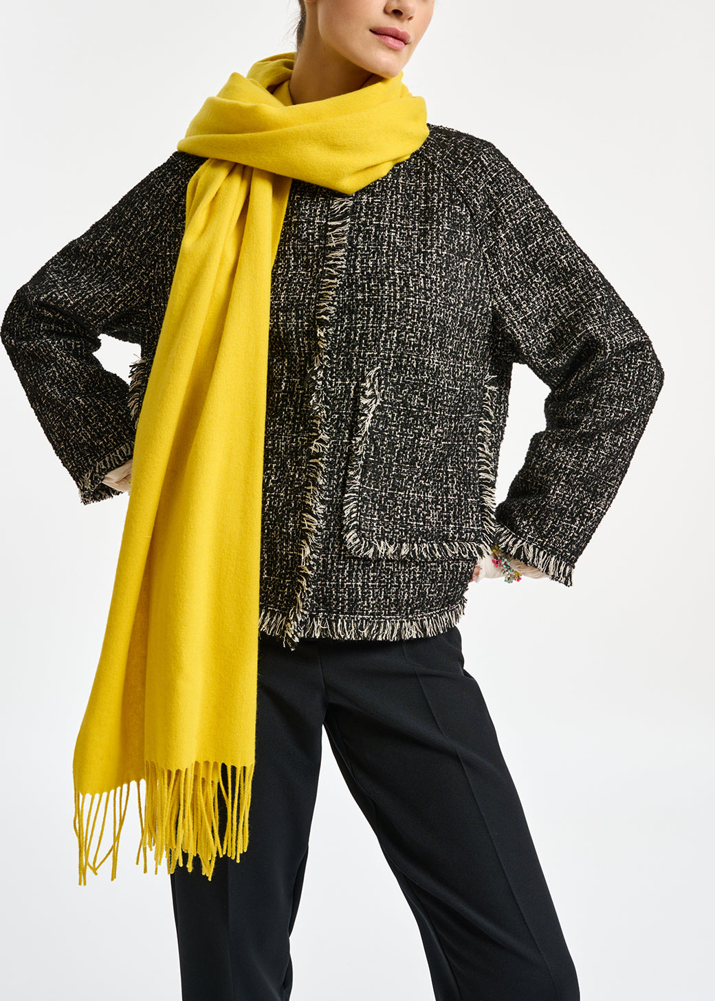Yellow oversized wool scarf RE—SSENTIEL | Essentiel second hand