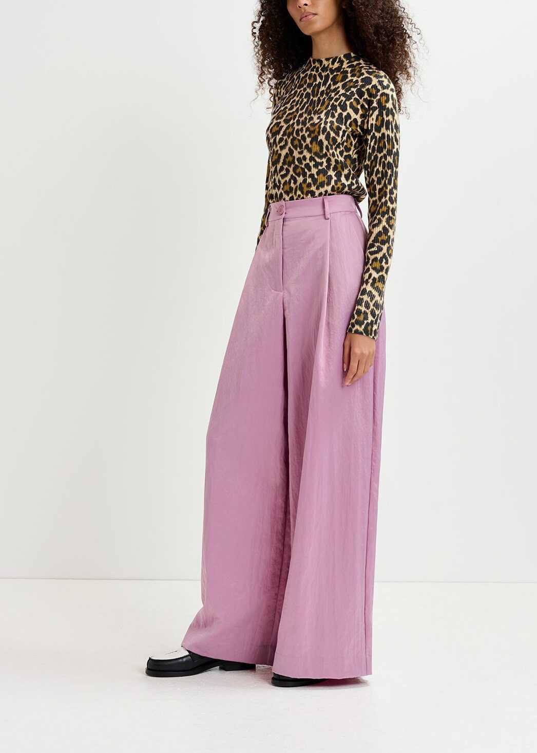 Pull en côtes beige au motif léopard RE—SSENTIEL | Essentiel second hand