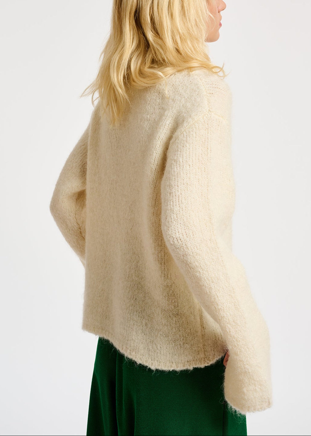 Pull à  col roulé en mohair mélangé blanc cassé RE—SSENTIEL | Essentiel second hand