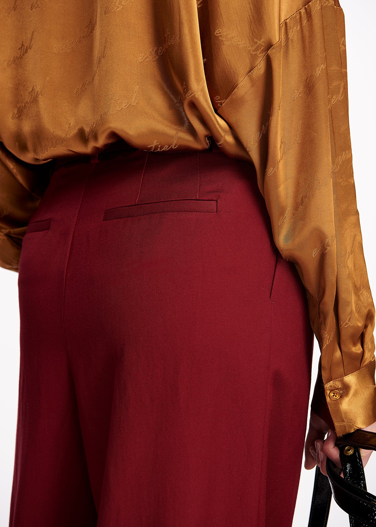 Pantalon marron aux jambes larges RE—SSENTIEL | Essentiel second hand