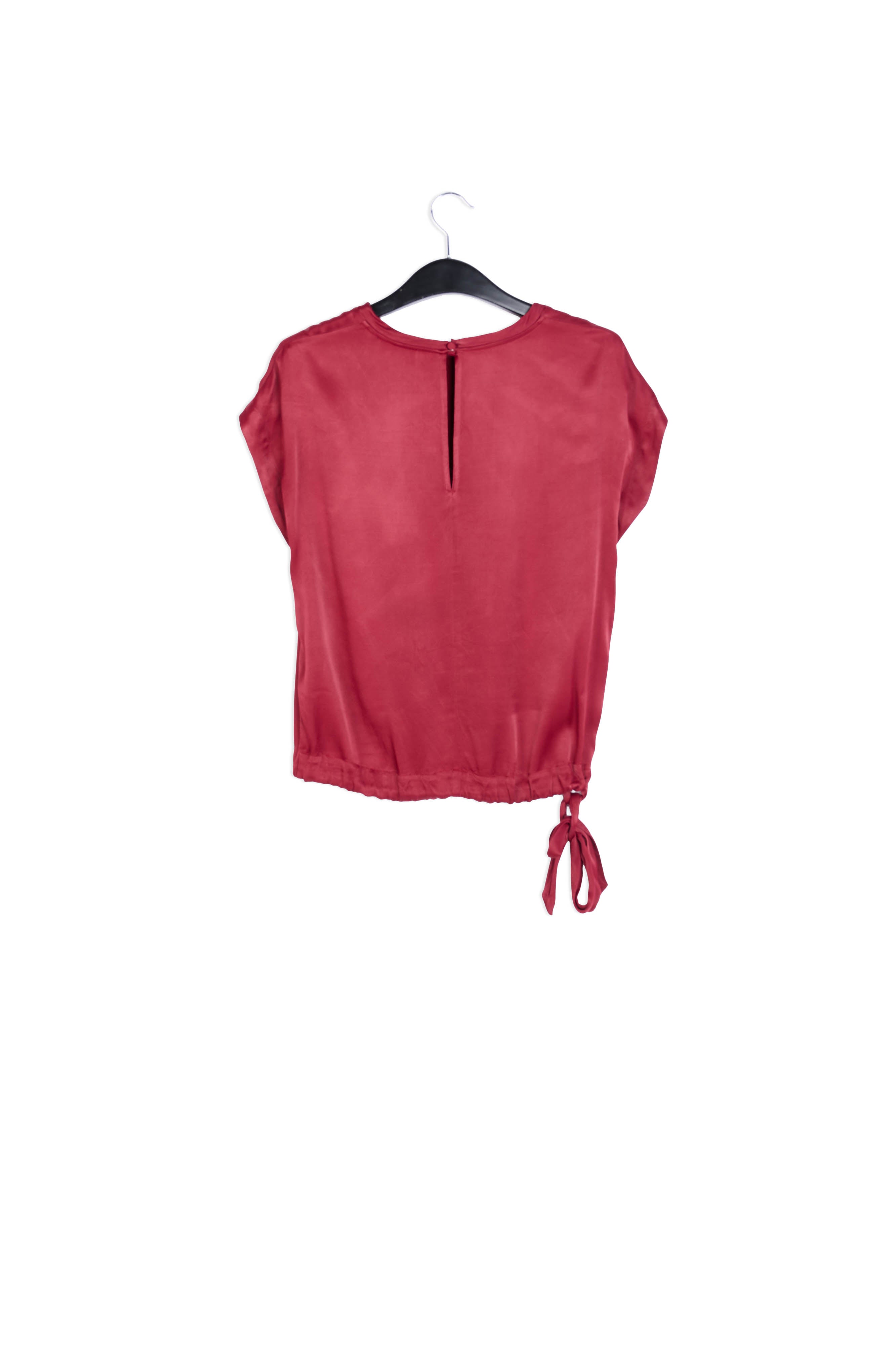 Bordeauxrode top met kapmouwtjes RE—SSENTIEL | Essentiel second hand