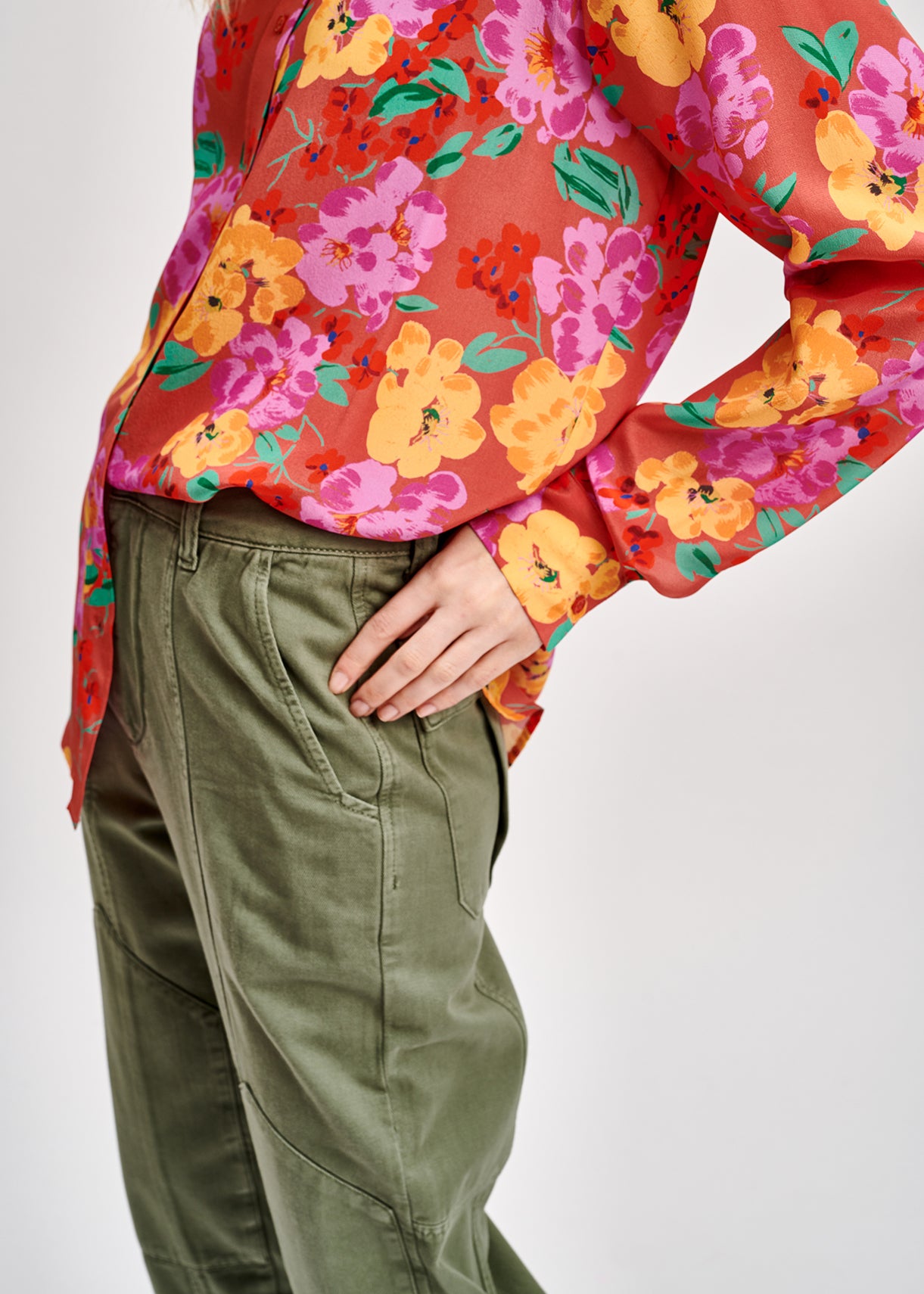 Koraalrood zijden hemd met bloemenprint RE—SSENTIEL | Essentiel second hand