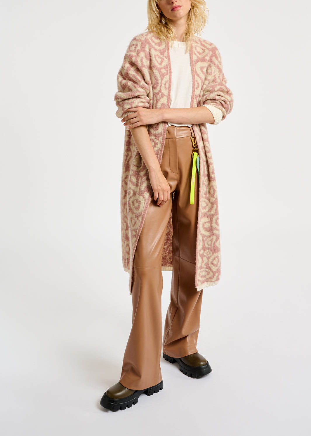 Vintage pink and ecru leopard-print cardigan RE—SSENTIEL | Essentiel second hand