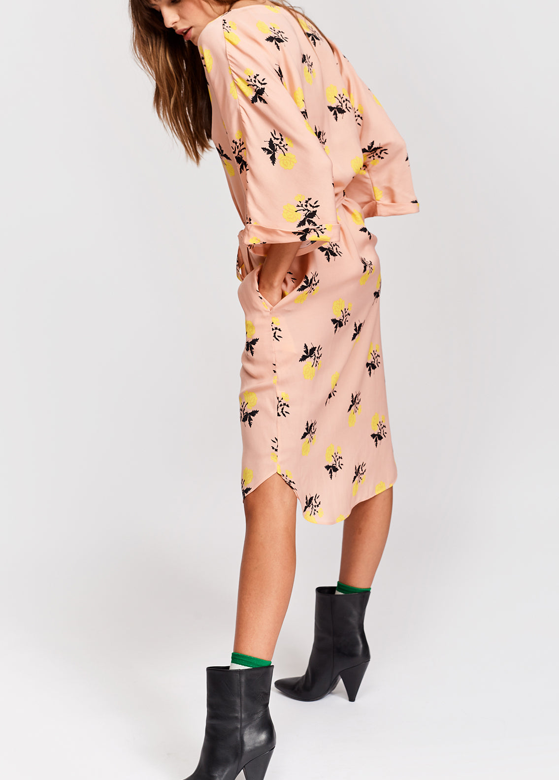 Peach floral print dress with curved hem RE—SSENTIEL | Essentiel second hand