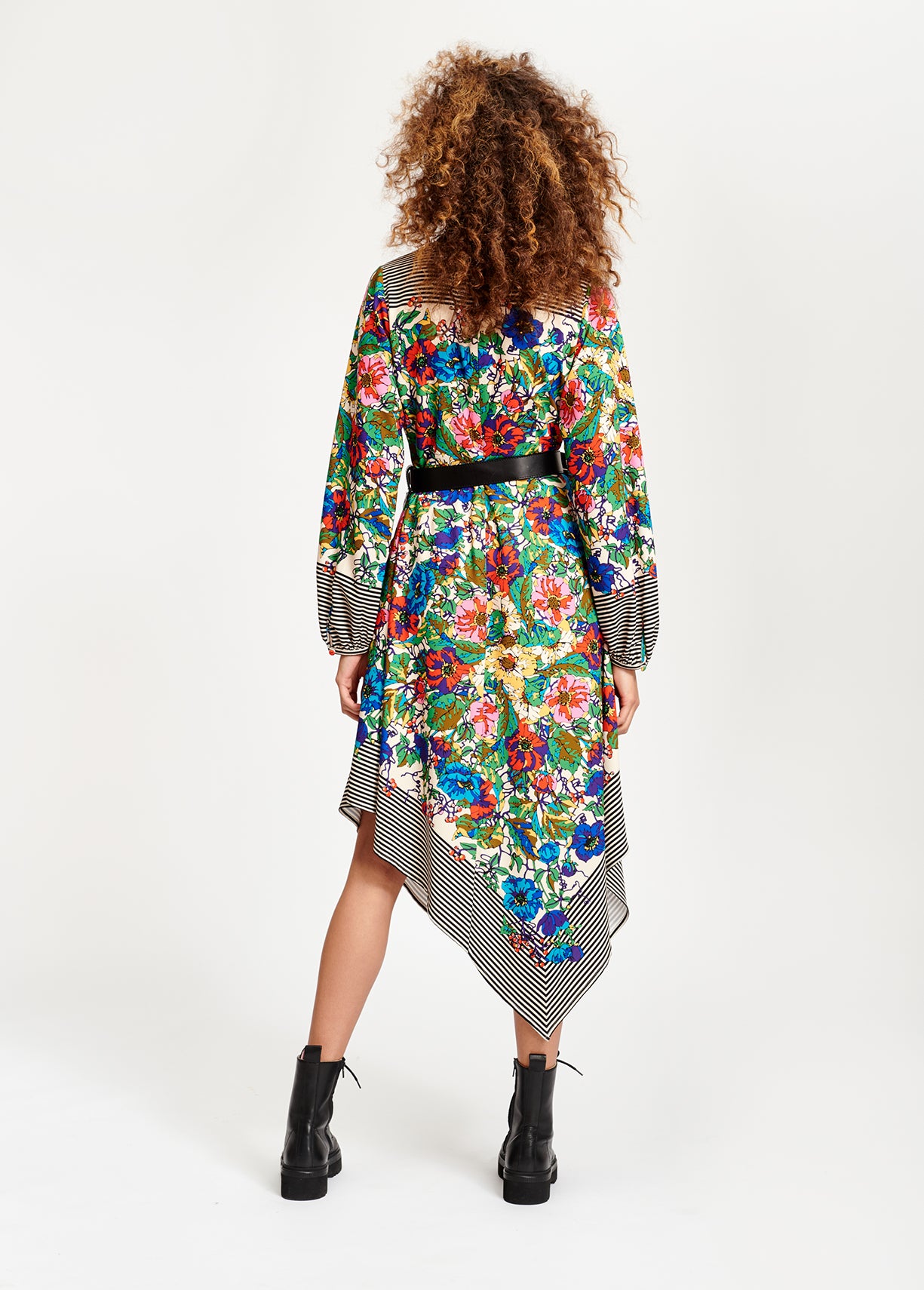 Asymmetric dress RE—SSENTIEL | Essentiel second hand