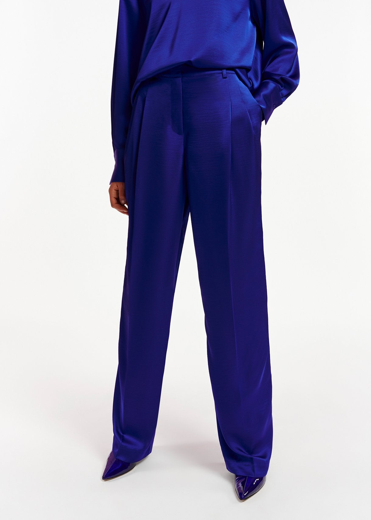 Blue tapered-leg satin pants RE—SSENTIEL | Essentiel second hand