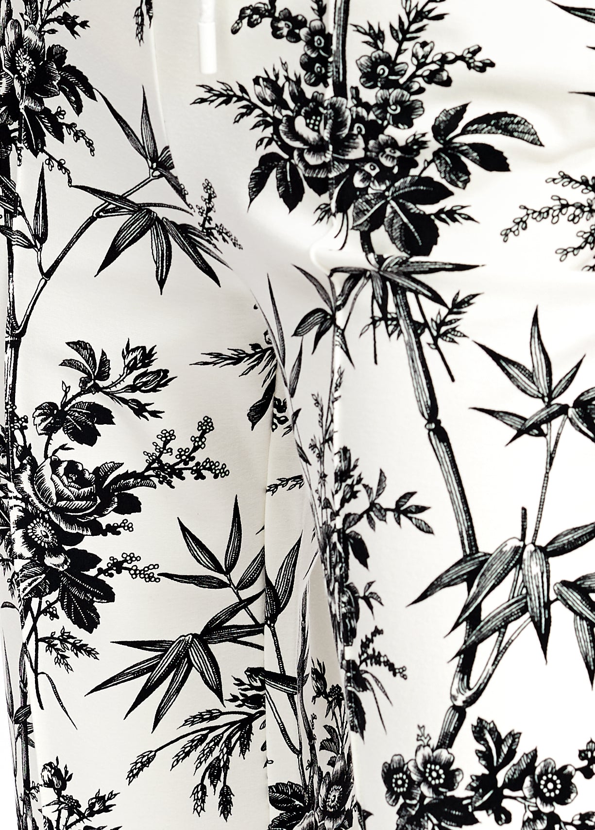 Klassieke witte joggingbroek met zwarte print RE—SSENTIEL | Essentiel second hand