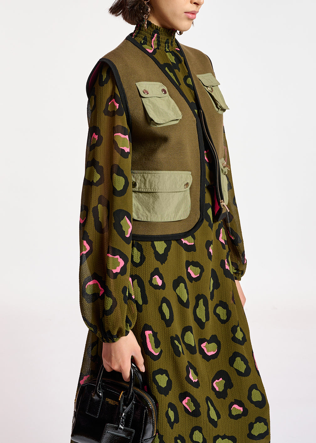 Khaki sleeveless knit jacket RE—SSENTIEL | Essentiel second hand