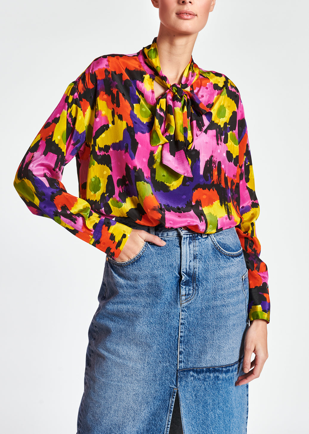 Colorful silk shirt with pussy-bow collar RE—SSENTIEL | Essentiel second hand
