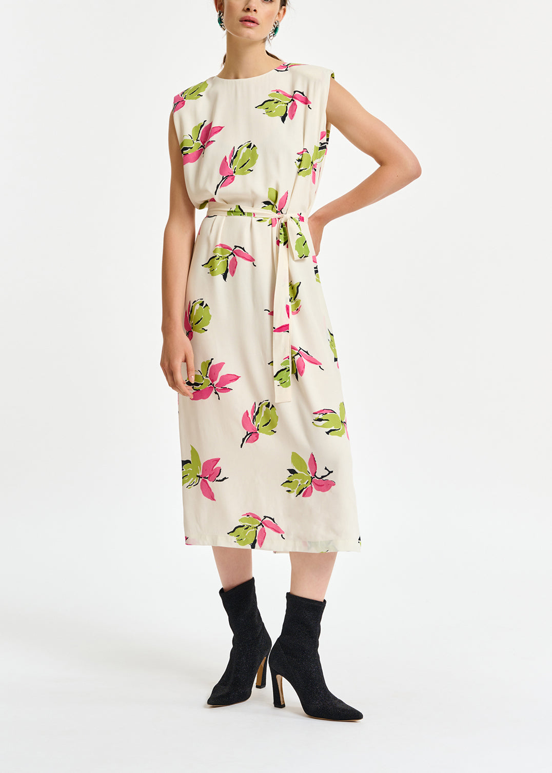 Off-white floral-print midi-length dress with padded shoulders RE—SSENTIEL | Essentiel second hand