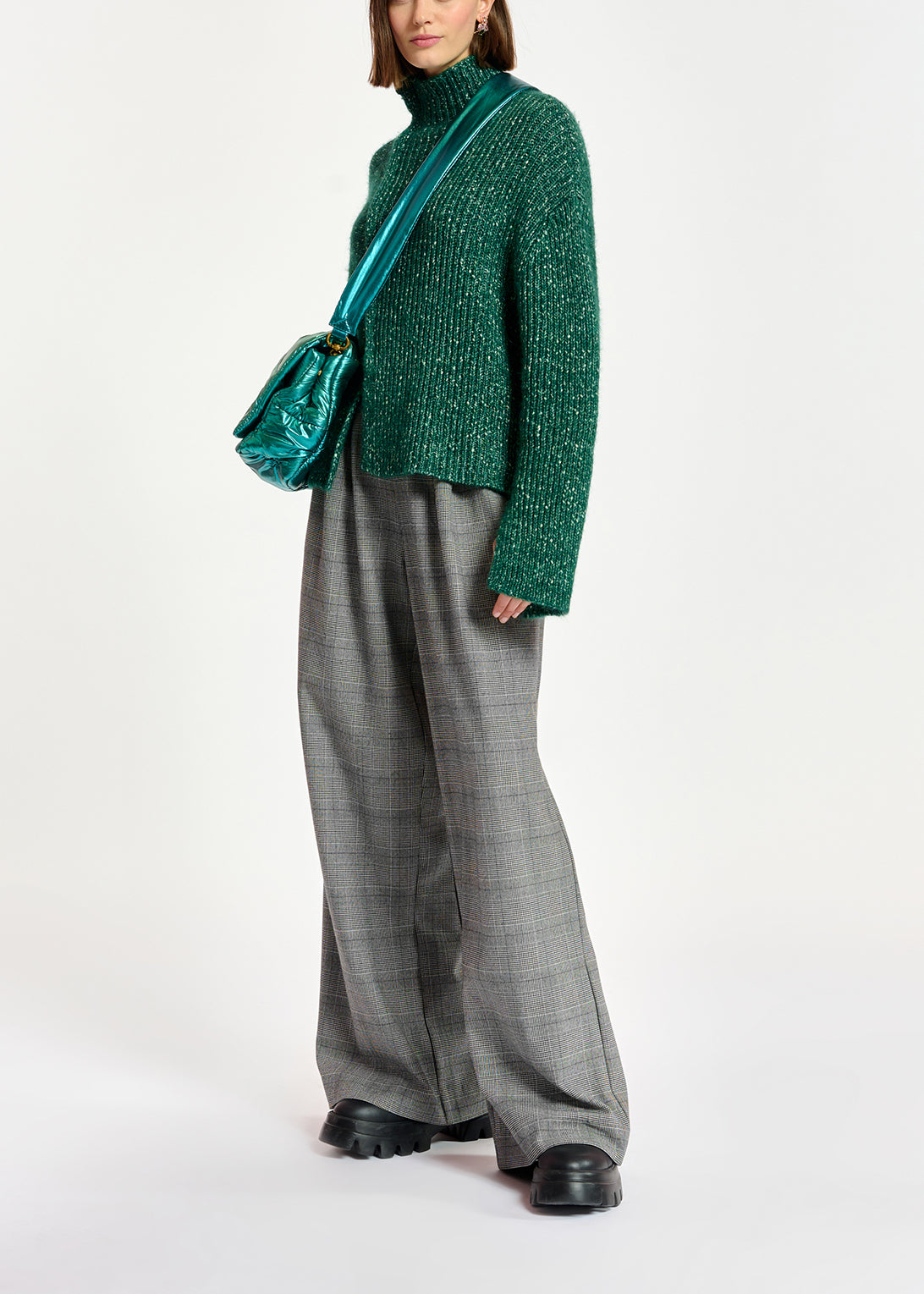 Grey wide-leg pants with check motif RE—SSENTIEL | Essentiel second hand