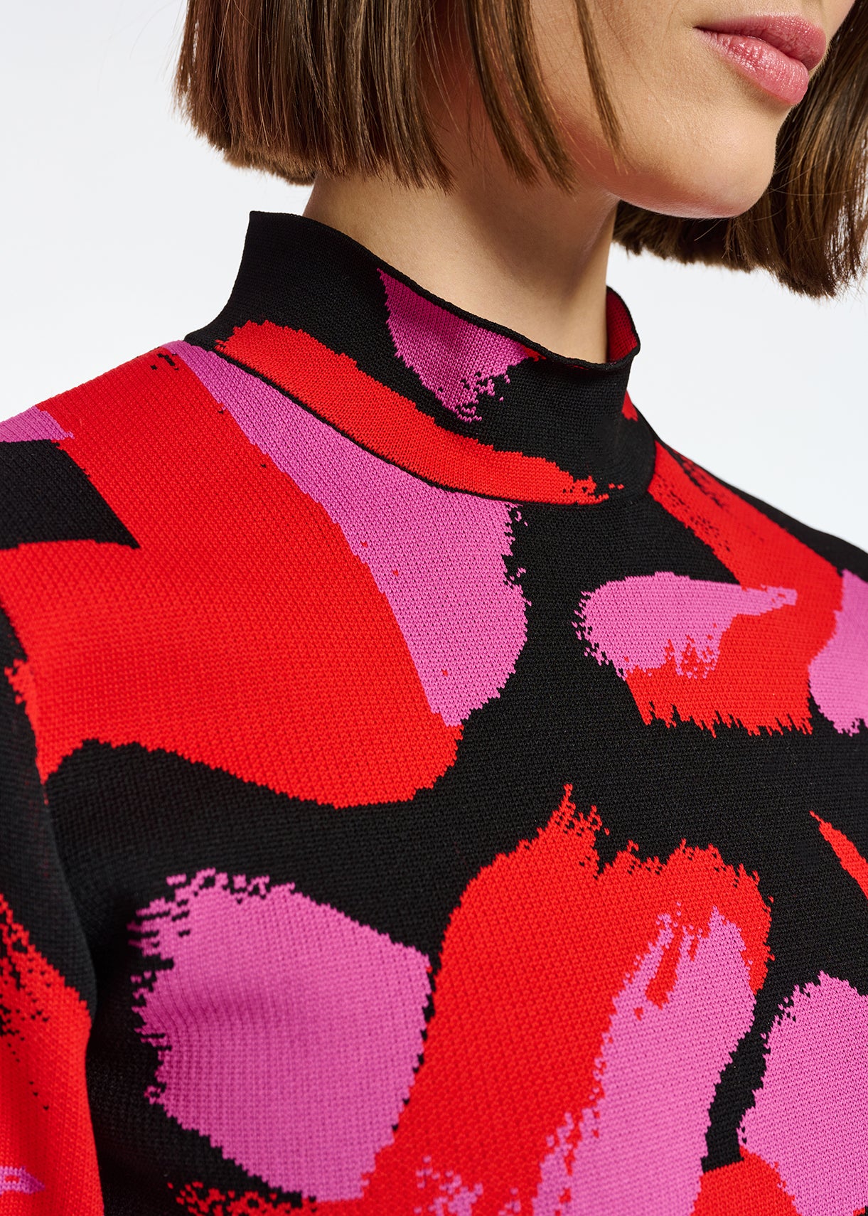 Pull en tricot jacquard noir, rouge et fuchsia RE—SSENTIEL | Essentiel second hand