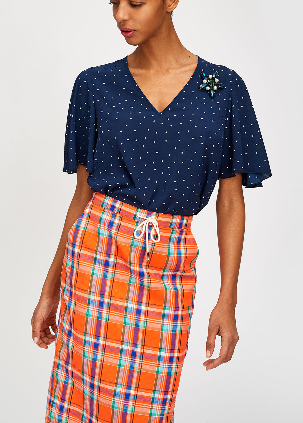 Dark blue polka dot v-neck top RE—SSENTIEL | Essentiel second hand