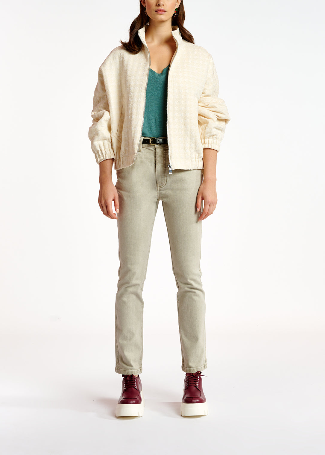 Beige jeans met rechte pijpen RE—SSENTIEL | Essentiel second hand