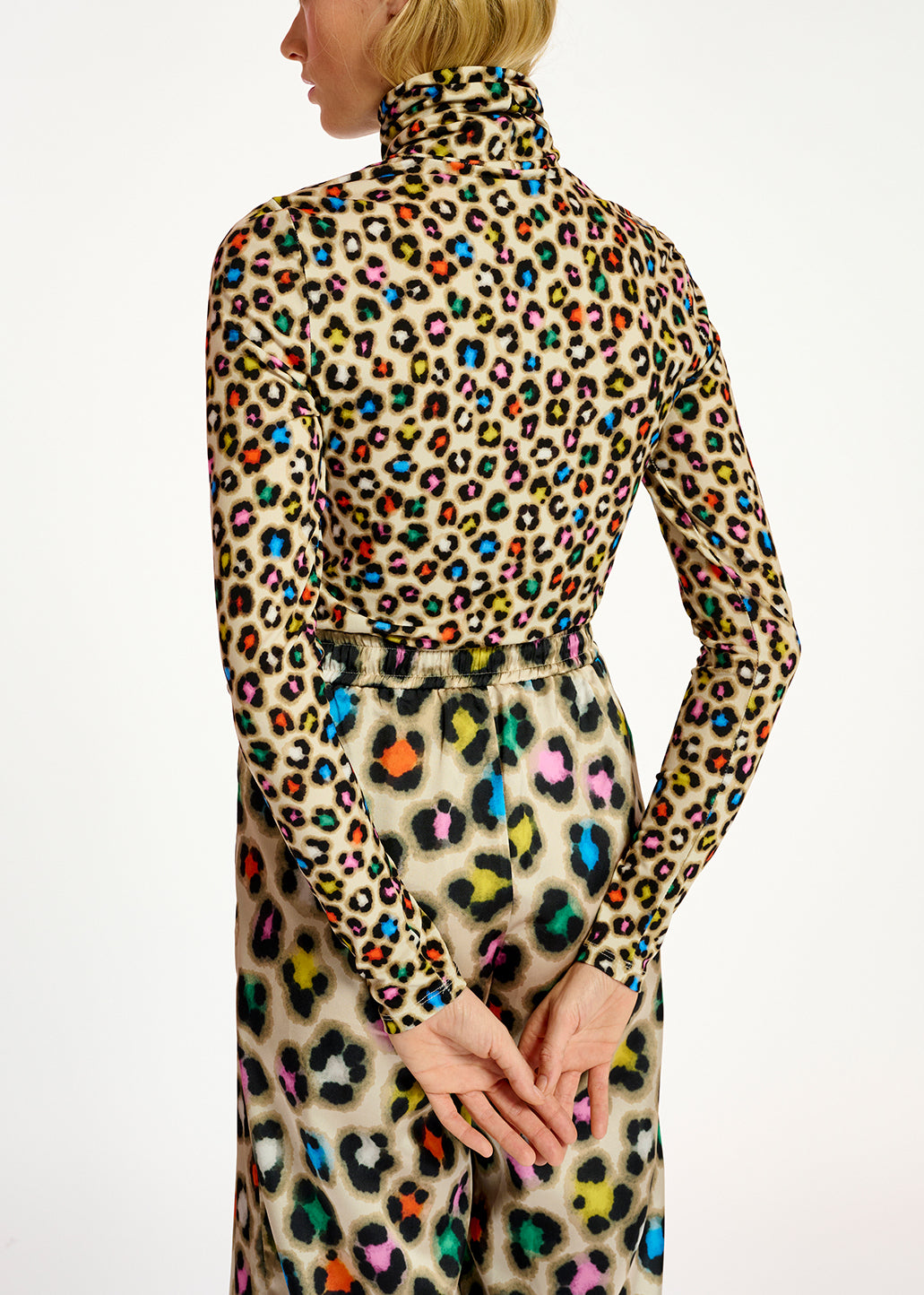 Beige turtleneck top with multicolor leopard print RE—SSENTIEL | Essentiel second hand