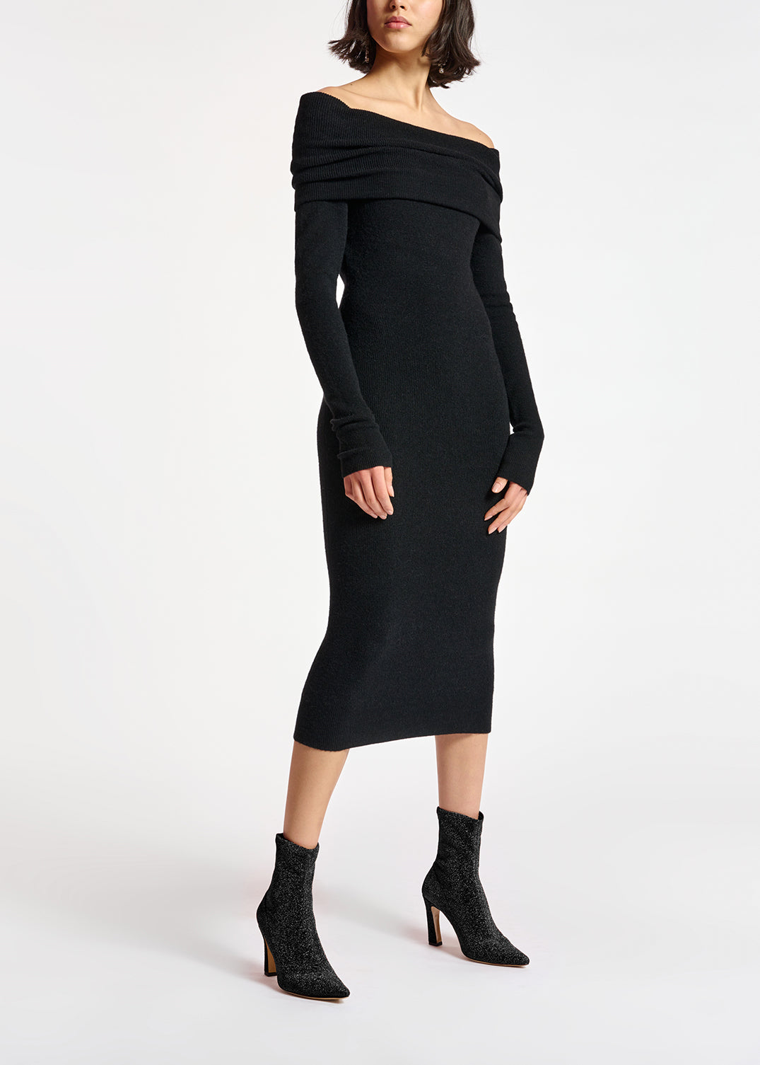 Zwarte gebreide jurk met blote schouders RE—SSENTIEL | Essentiel second hand