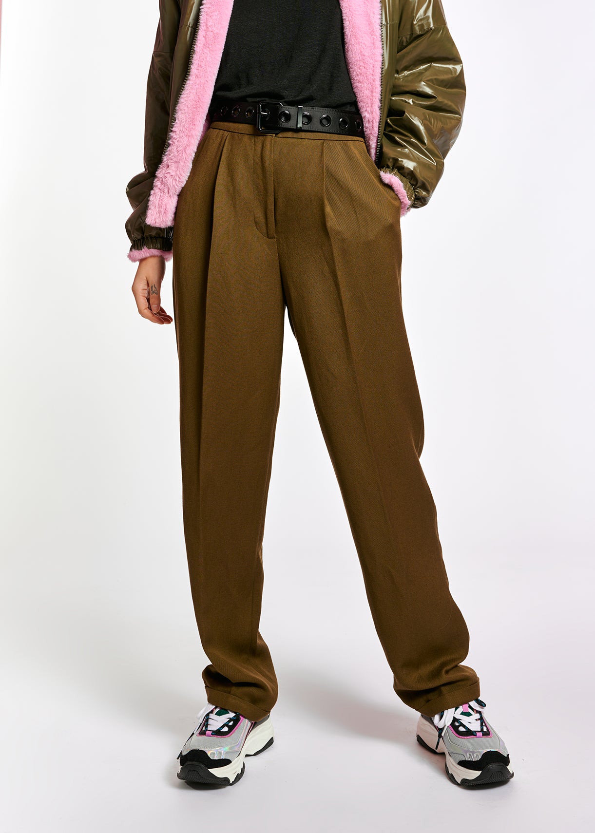 Kaki broek met middelhoge taille RE—SSENTIEL | Essentiel second hand